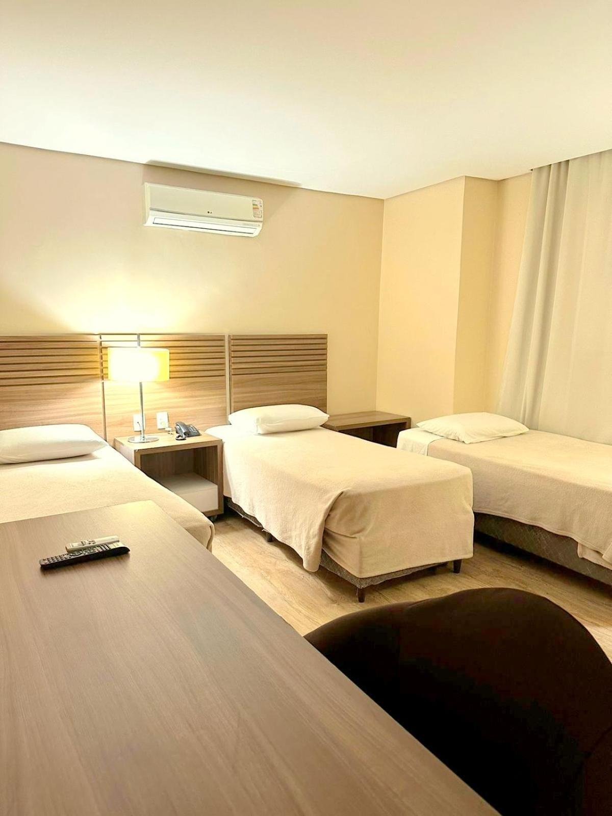 Umbu Hotel Porto Alegre - Centro Historico - Prox Aeroporto 15Min Buitenkant foto