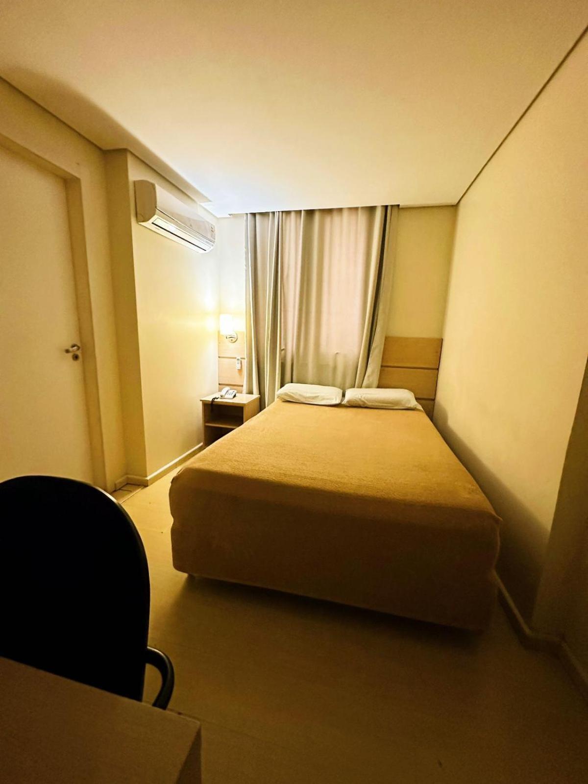 Umbu Hotel Porto Alegre - Centro Historico - Prox Aeroporto 15Min Kamer foto