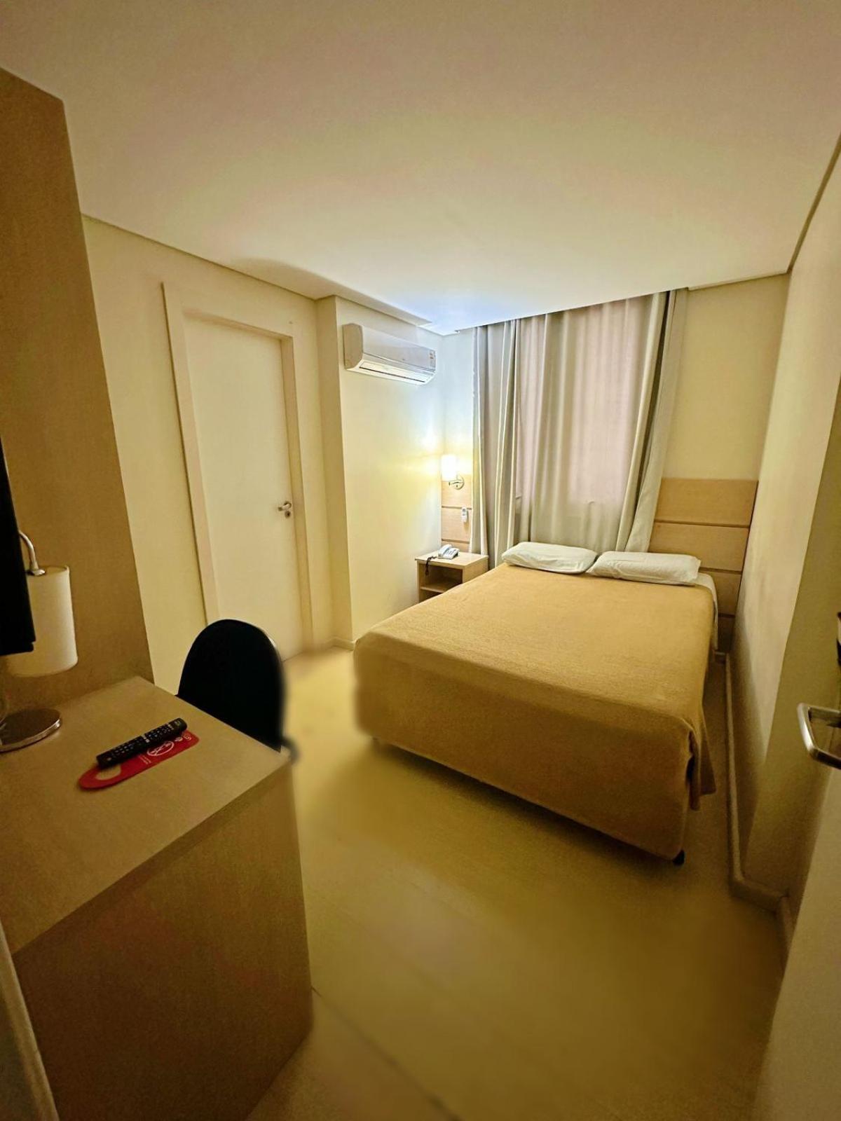 Umbu Hotel Porto Alegre - Centro Historico - Prox Aeroporto 15Min Kamer foto