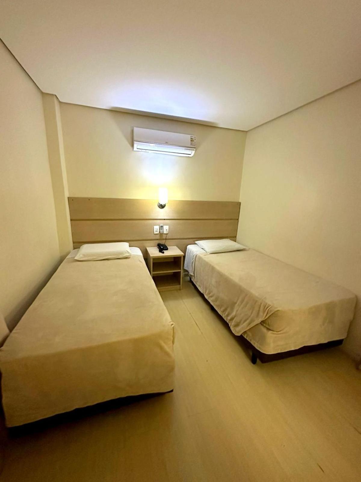 Umbu Hotel Porto Alegre - Centro Historico - Prox Aeroporto 15Min Kamer foto