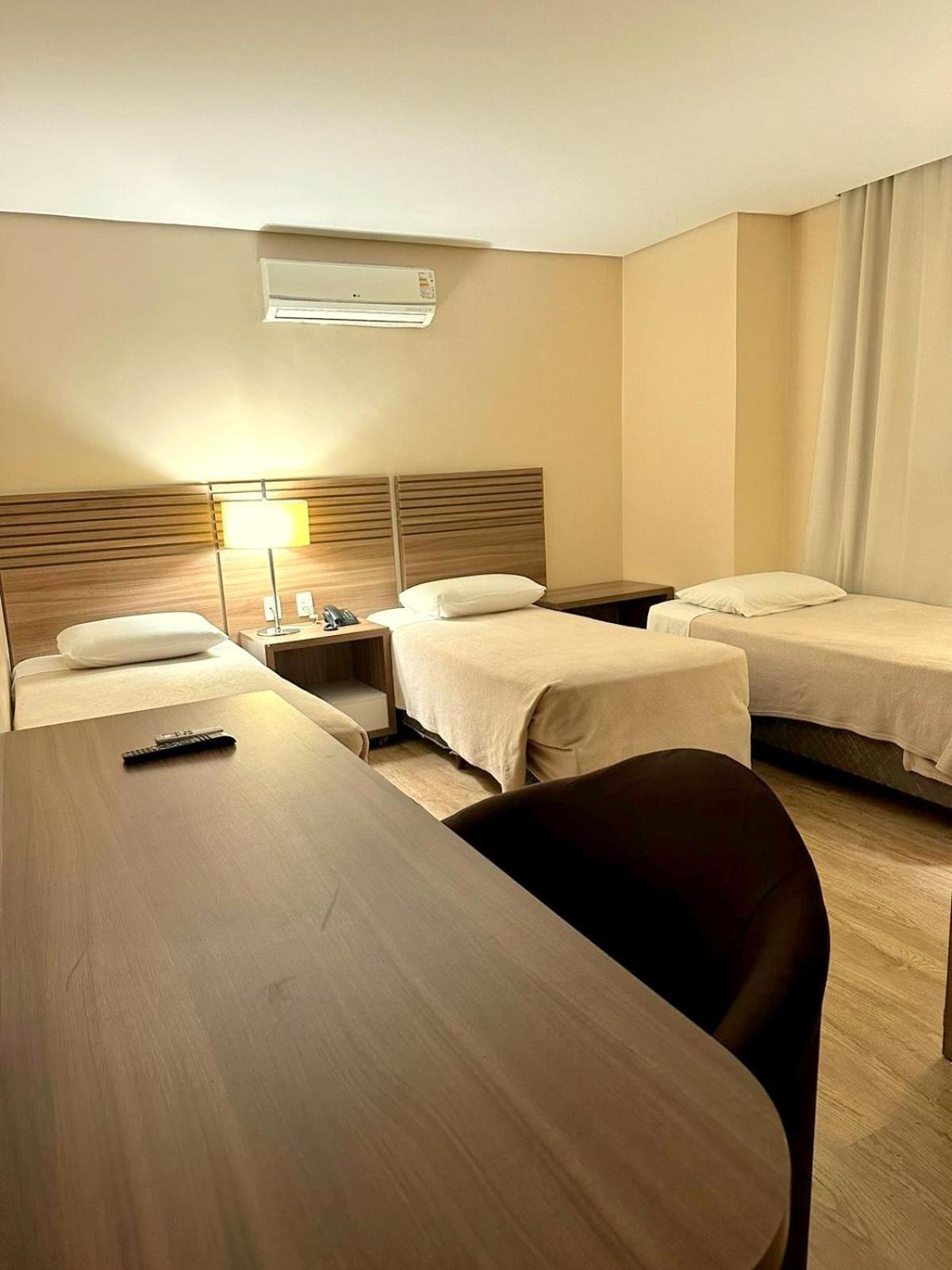 Umbu Hotel Porto Alegre - Centro Historico - Prox Aeroporto 15Min Kamer foto