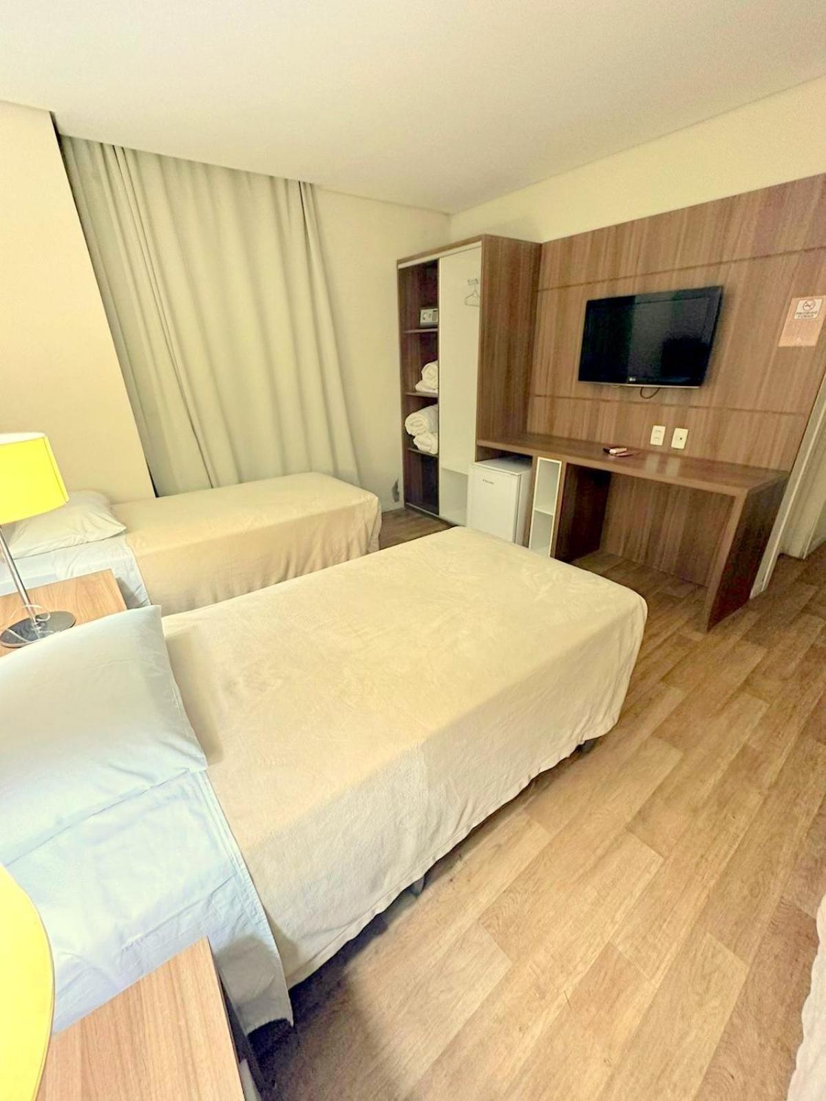Umbu Hotel Porto Alegre - Centro Historico - Prox Aeroporto 15Min Kamer foto
