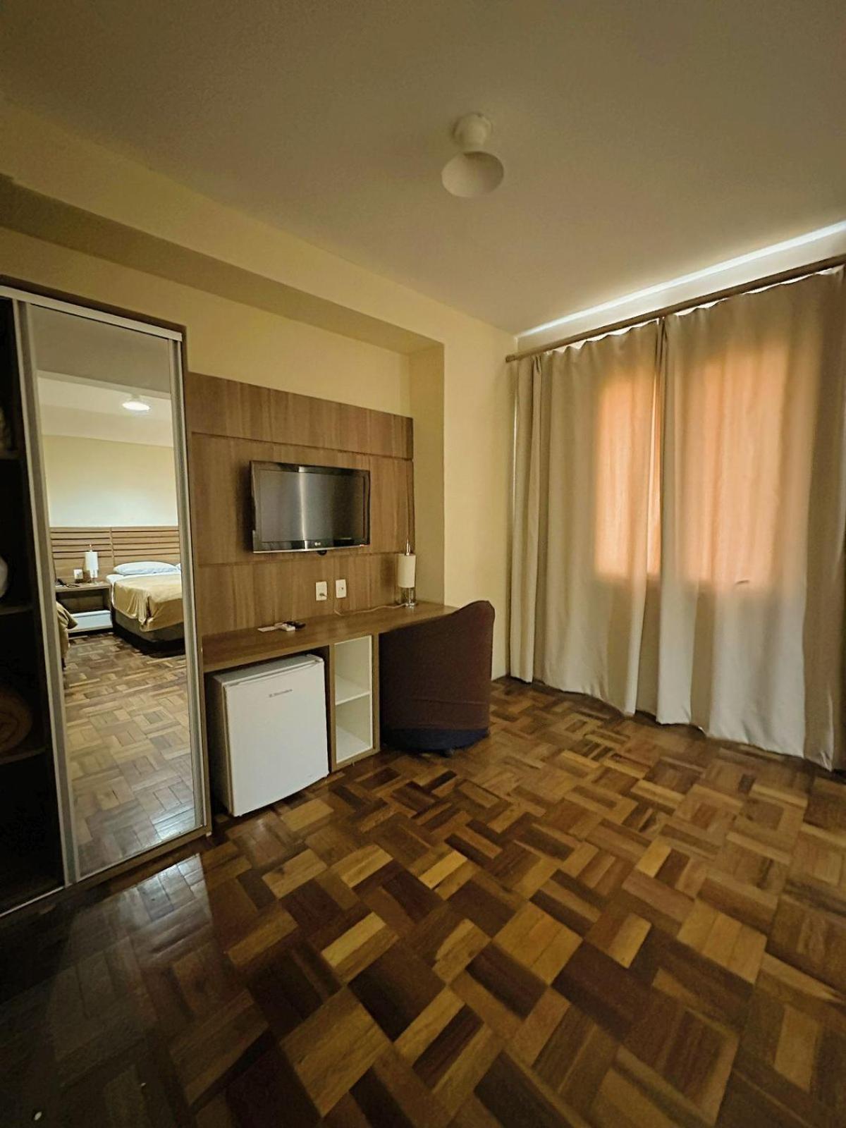 Umbu Hotel Porto Alegre - Centro Historico - Prox Aeroporto 15Min Kamer foto